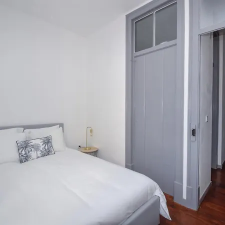 Love Inn Lisboa * Лісабон