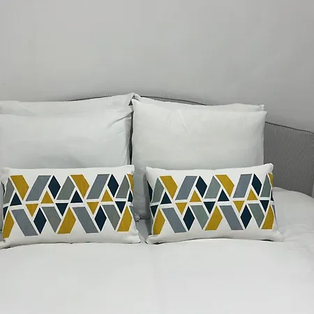 Love Inn Lisboa Апартаменти *