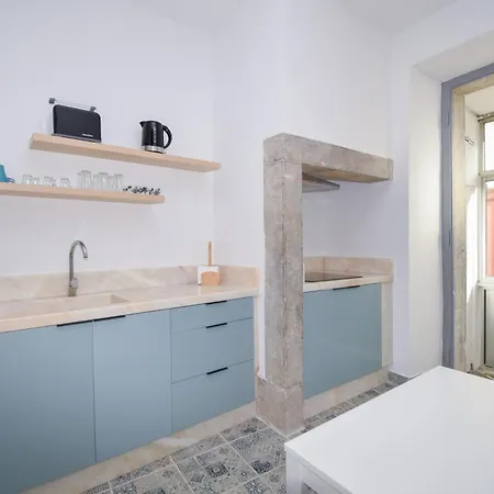 Апартаменти Love Inn Lisboa Лісабон