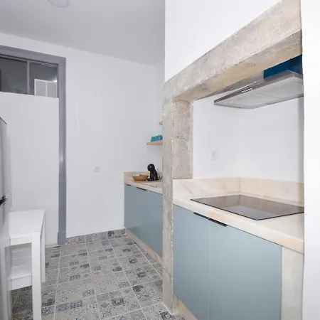 Love Inn Lisboa * Лісабон